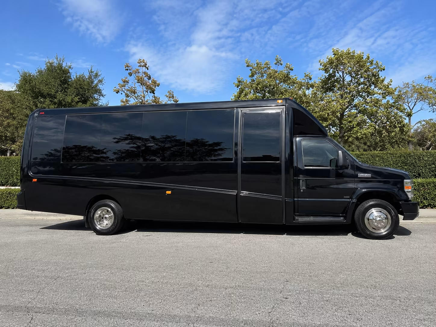 weekly worship shuttle buses for castle rock congregations